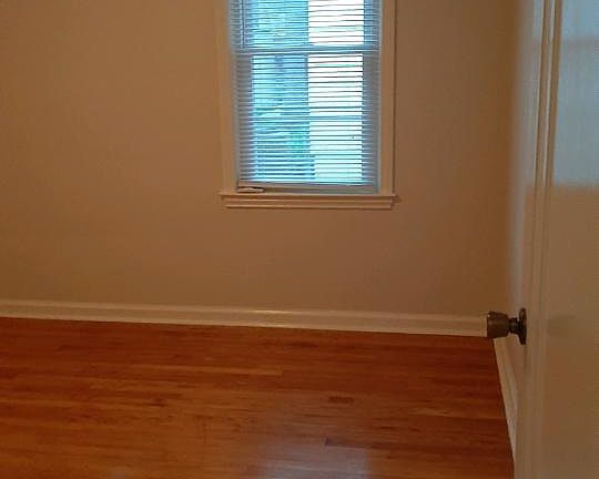 4th image of 266 E Drayton St