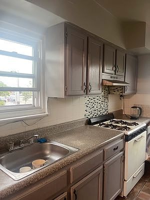 2nd image of 31-06 76th St #2