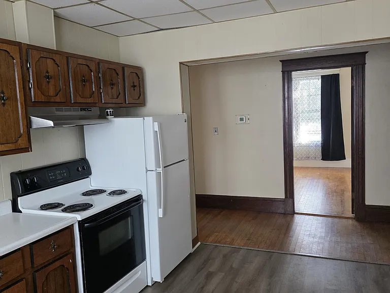 98 Wood St #3 — Photo 15
