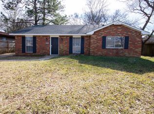 5712 Roxboro Dr, Montgomery, AL 36117