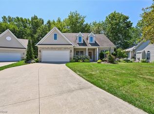 33893 Mapleridge Blvd, Avon, OH 44011