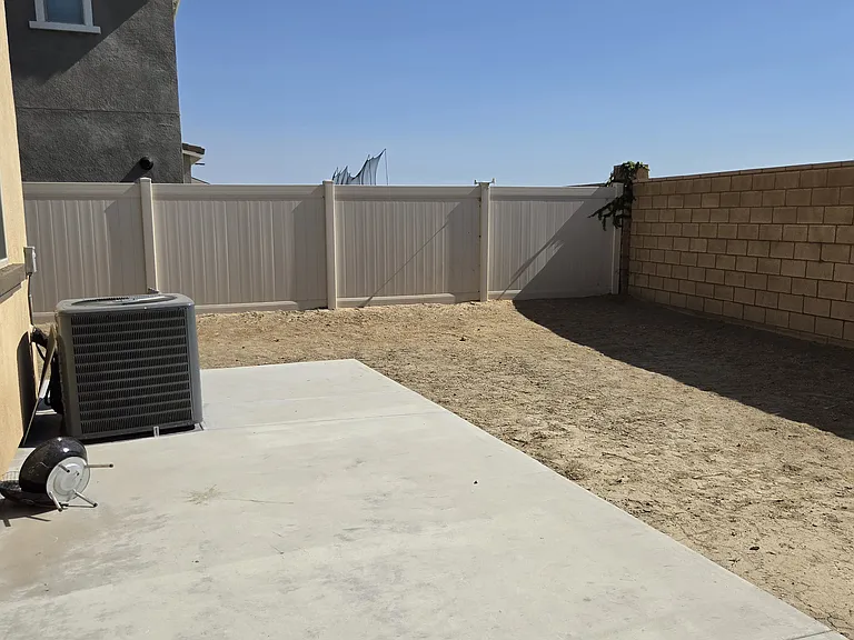 4576 Eagle Ave — Photo 9
