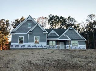 110 Spring Lake Trl, White, GA 30184