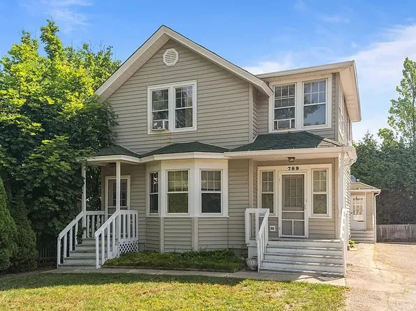 789 N McKinley Rd, Lake Forest, IL