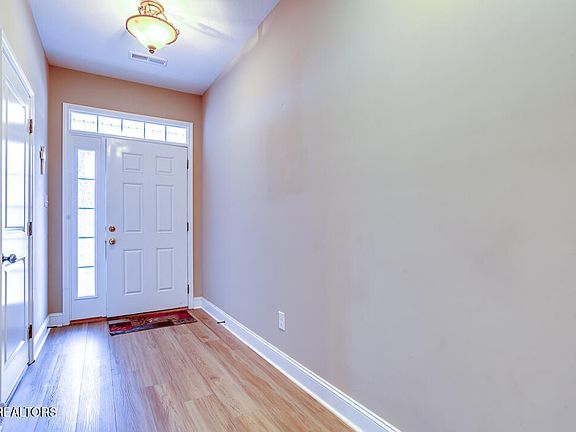 4th image of 3807 Honeytree Ln