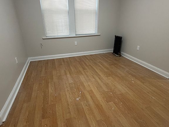 5th image of 332 61st St #3B