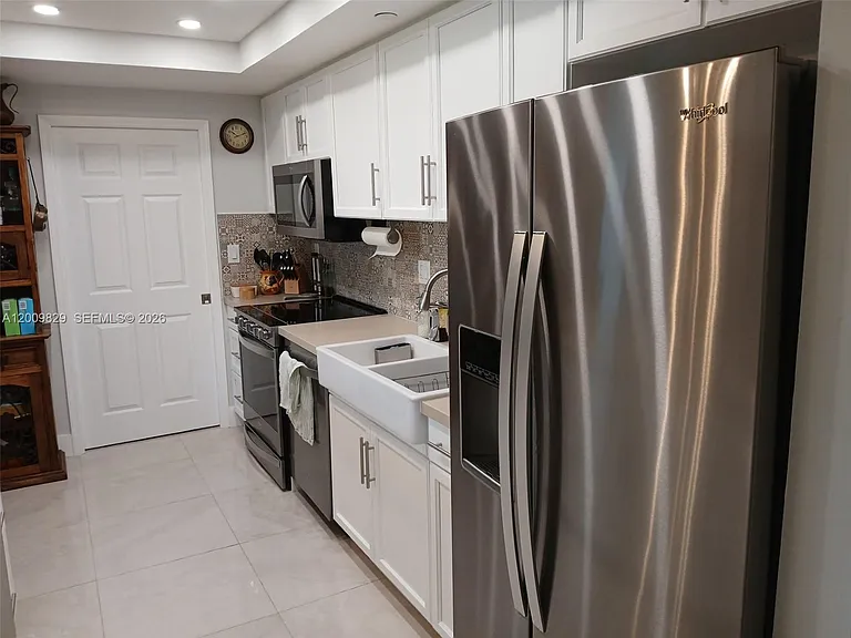9805 NW 52nd St #509 — Photo 8