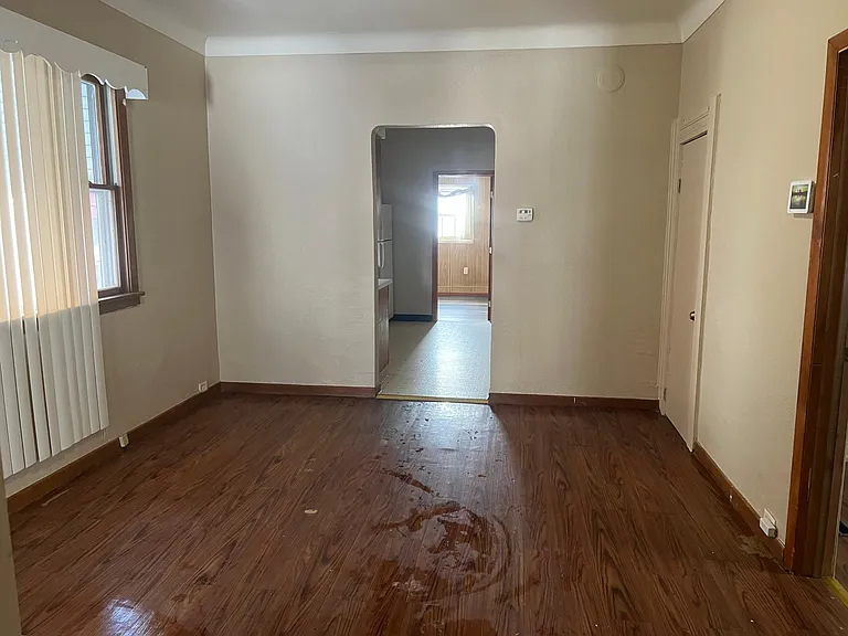 308 Mettler St — Photo 8