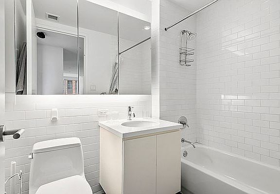 5th image of 189 Schermerhorn St APT 8K
