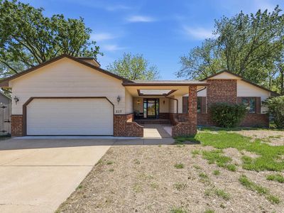 217 W Douglas Ave, Andover, KS, 67002