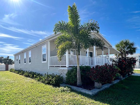 3rd image of 1619 Voyager Dr #333