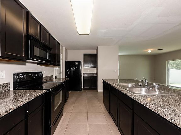 3rd image of 5012 San Palermo Dr #5012