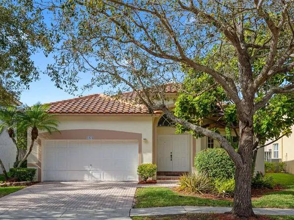 1976 NW 169th Ave, Pembroke Pines, FL 33028