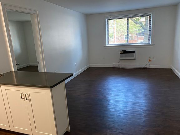 3rd image of 136 Summer St #48