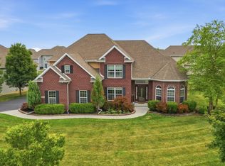 4929 Prestonwood Rd, Perrysburg, OH 43551
