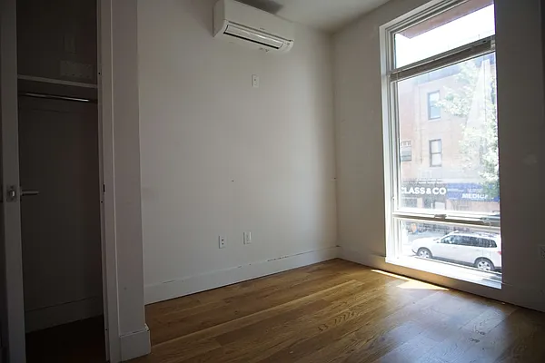 Rented by Lofts and Flats LLC | media 26