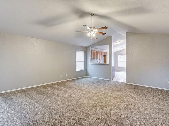 3rd image of 10612 NW 34th Ter