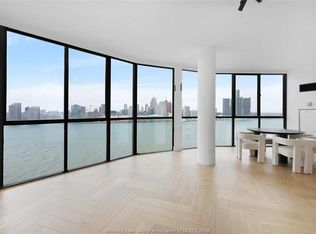 515 Riverside Dr W #1701, Windsor, ON N9A7C3