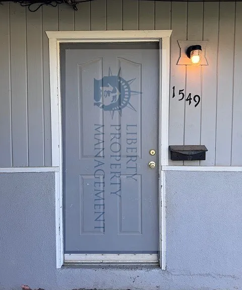 1549 Truman Dr — Photo 2