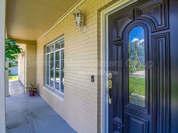 3rd image of 1868 Lake Spier Dr