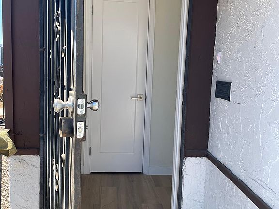 3rd image of 320 S 49th St
