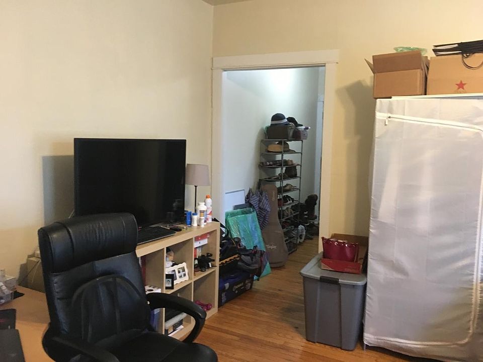 1st image of 1201 W Thorndale Ave #Excellent