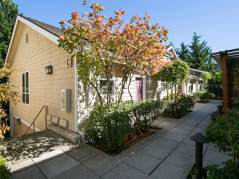 Pacific Pointe — Photo 14