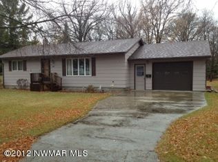 127 Park Pl, Fosston, MN 56542