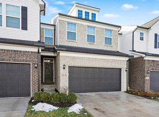 5512 E Spaniel Dr, Ann Arbor, MI 48108