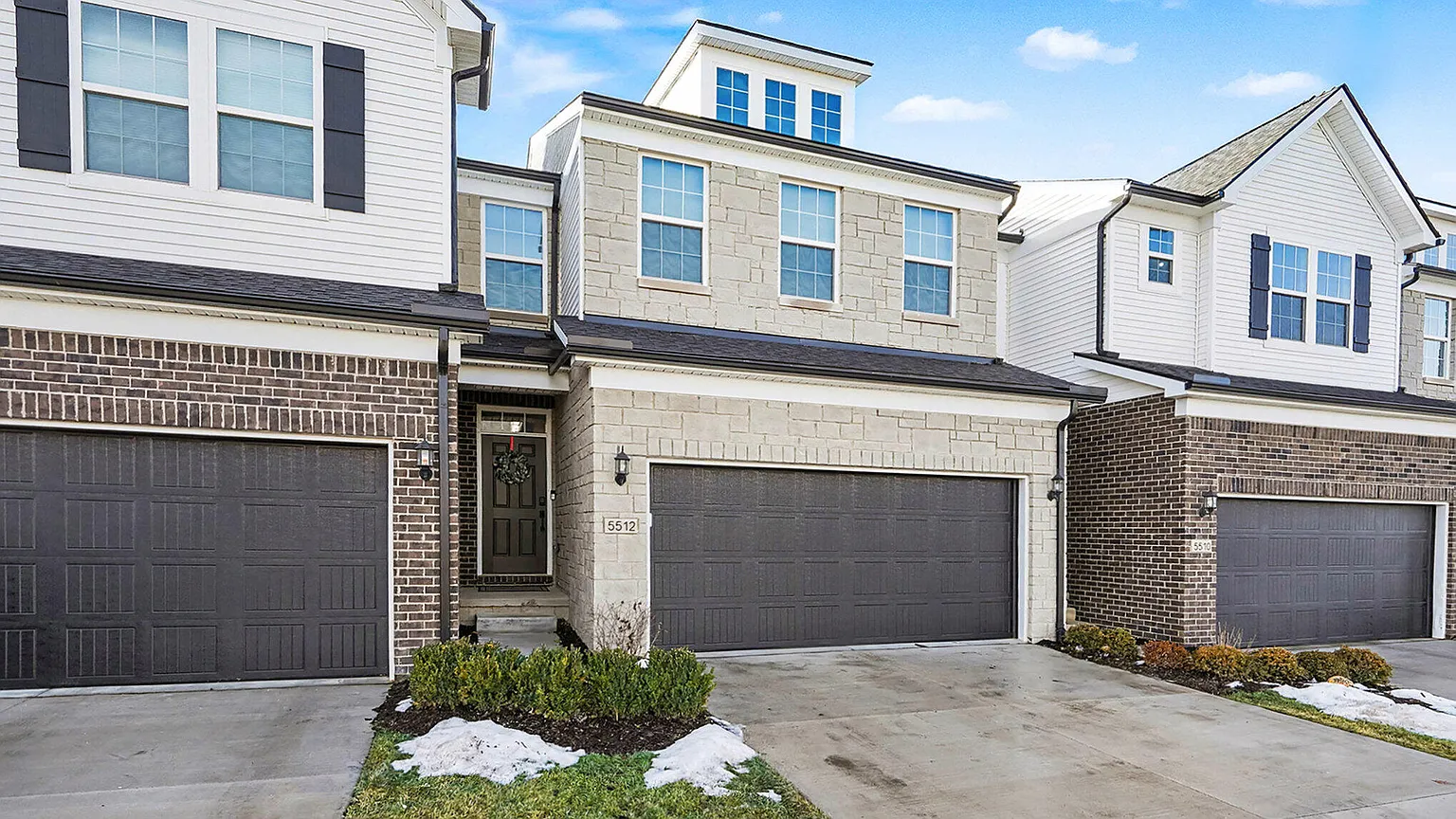 5512 E Spaniel Dr photo 1
