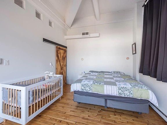 5th image of 1238 Callowhill St Ste 405A