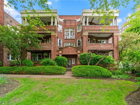 2713 Lancashire Rd APT 3, Cleveland Heights, OH 44106