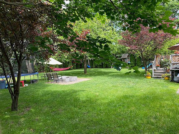 2nd image of 662 Midvale Ave