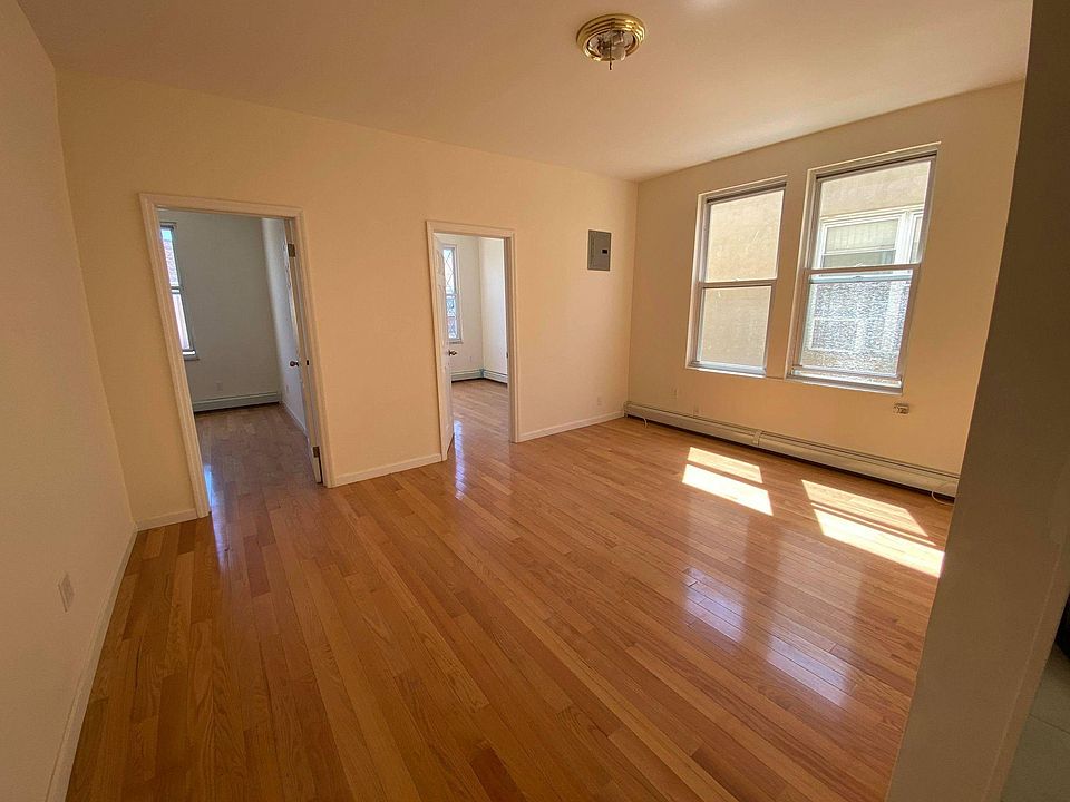 1st image of 38 Bay 7th St #2