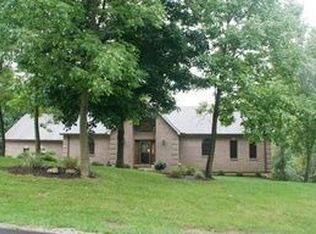 1317 Buckeye Ct, Lawrenceburg, IN 47025