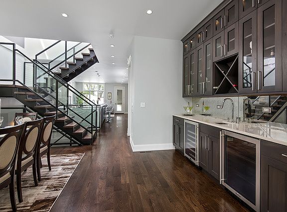 2nd image of 4118 N Damen Ave