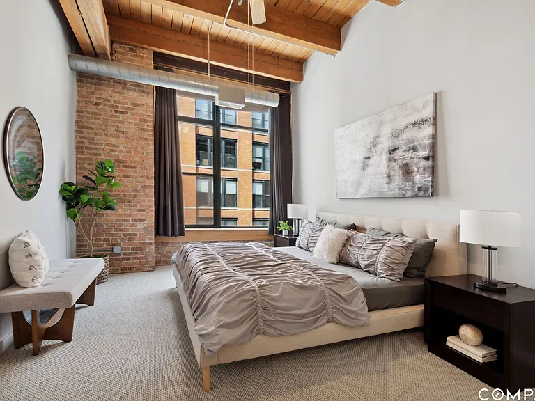 701 W Jackson Blvd #401 — Photo 13
