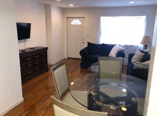 907 Gates Ave, Brooklyn, NY 11221