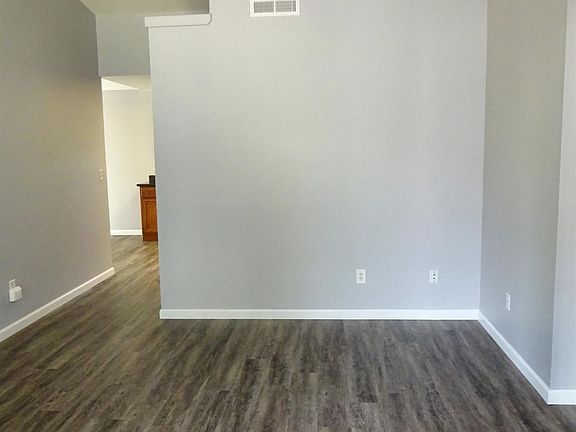 3rd image of 3524 Woodglen Dr