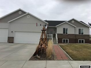 205 Hams Fork Dr, Kemmerer, WY 83101