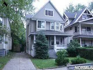 1620 Carlyon Rd photo 1