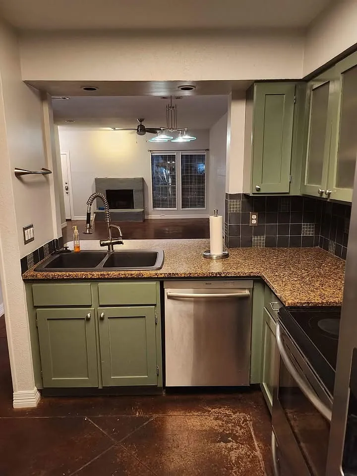 2 bed, $1,750 — Photo 4