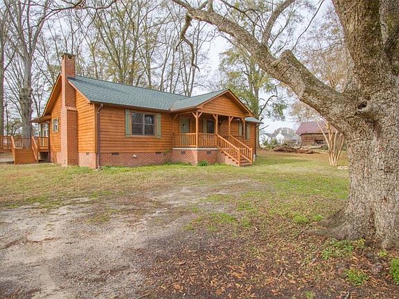 3rd image of 110 Shirley Cir