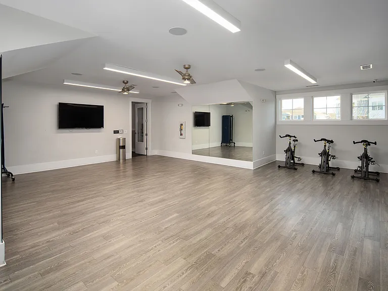 Proximity Northlake — Photo 30