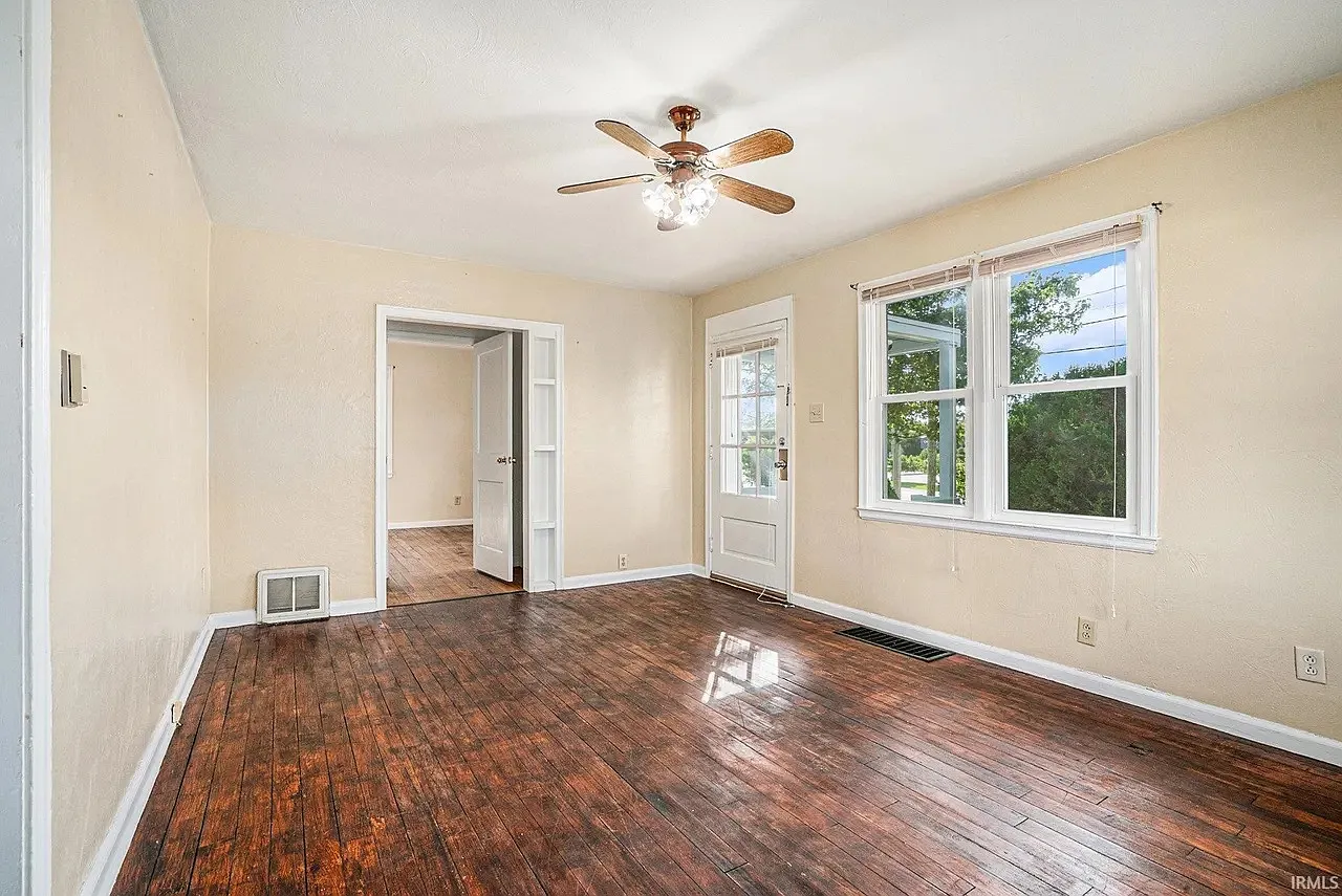 3929 Lincoln Way West - 1 — Photo 3