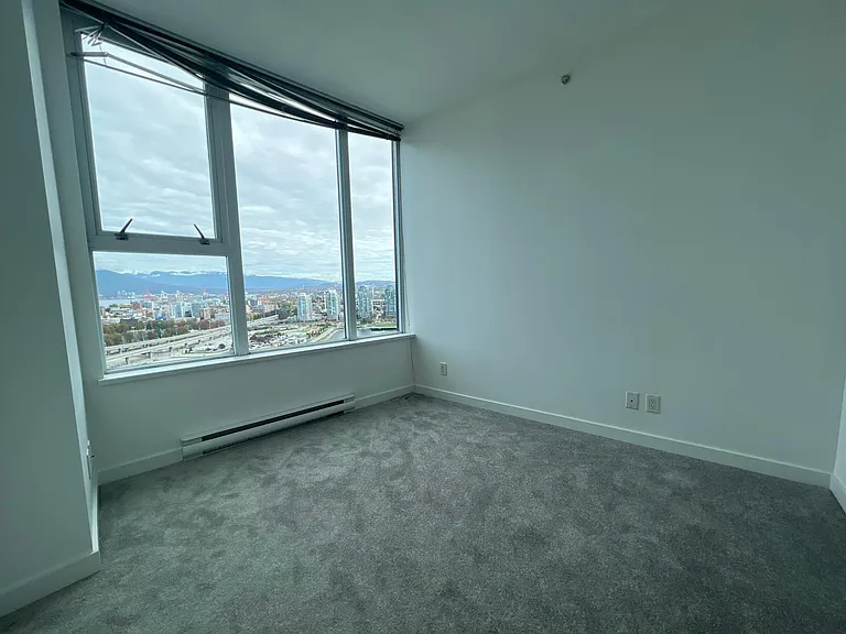 33 Smithe St #3301 — Photo 5