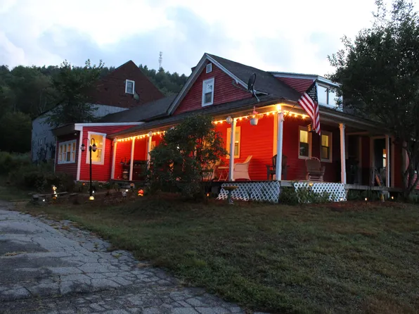 459 Auburn Road, Peru, ME 04290