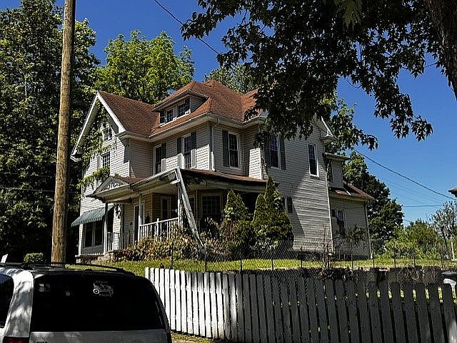 1st image of 102 John St