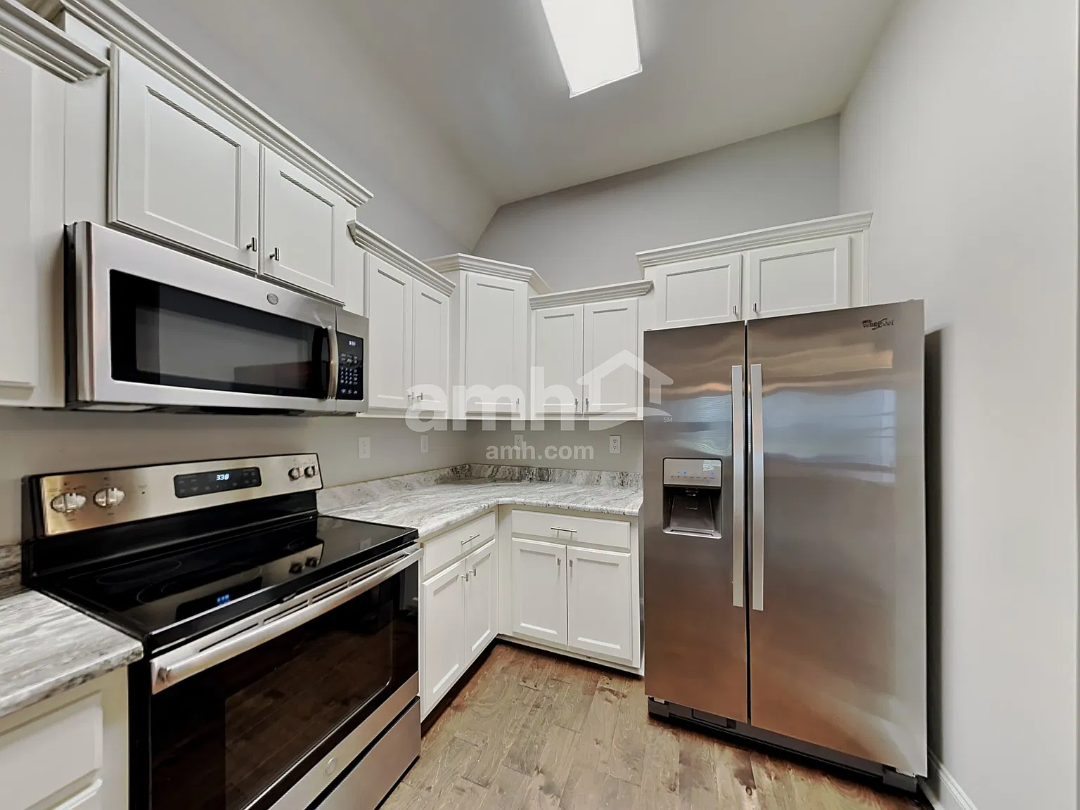 4 bed, 2.0 bath, 2168 sqft, $2,485 — Photo 3