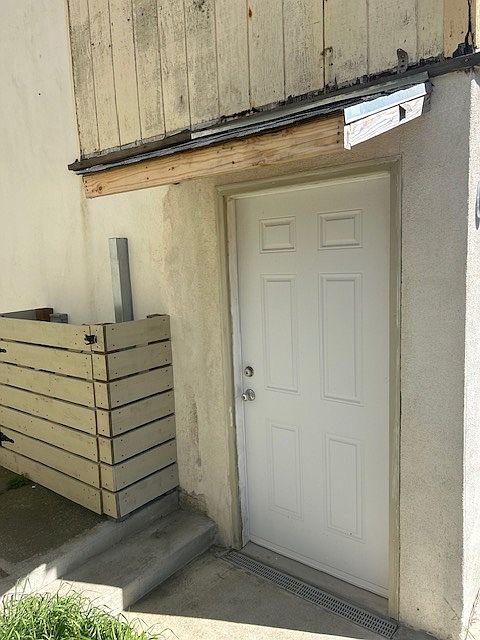 1st image of 64 Portola Ave